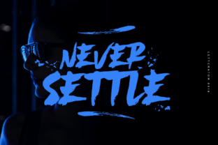 Never Settle: A Handwritten Font That Demands Attention